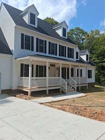 1.5 Acres of Land with Home for Sale in Williamsburg, Virginia
