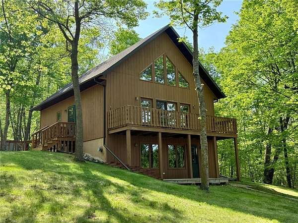 2.75 Acres of Land with Home for Sale in Sugar Bush Township, Minnesota
