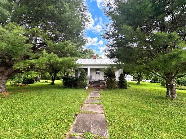 2 Acres of Land with Home for Sale in Flora, Illinois