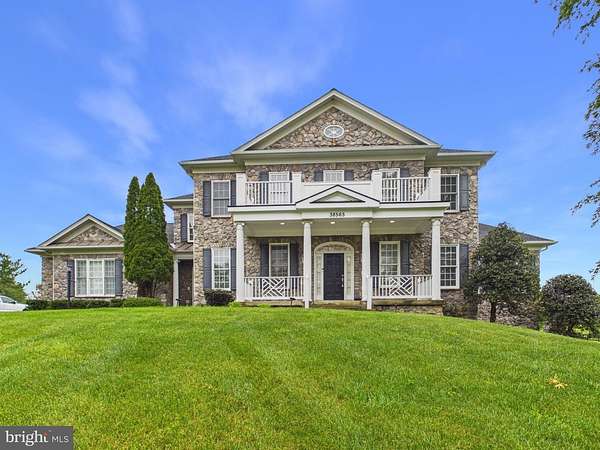 3 Acres of Land with Home for Sale in Hamilton, Virginia