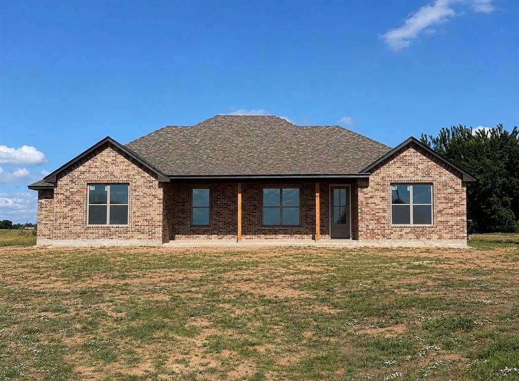 2 Acres of Land with Home for Sale in Blair, Oklahoma