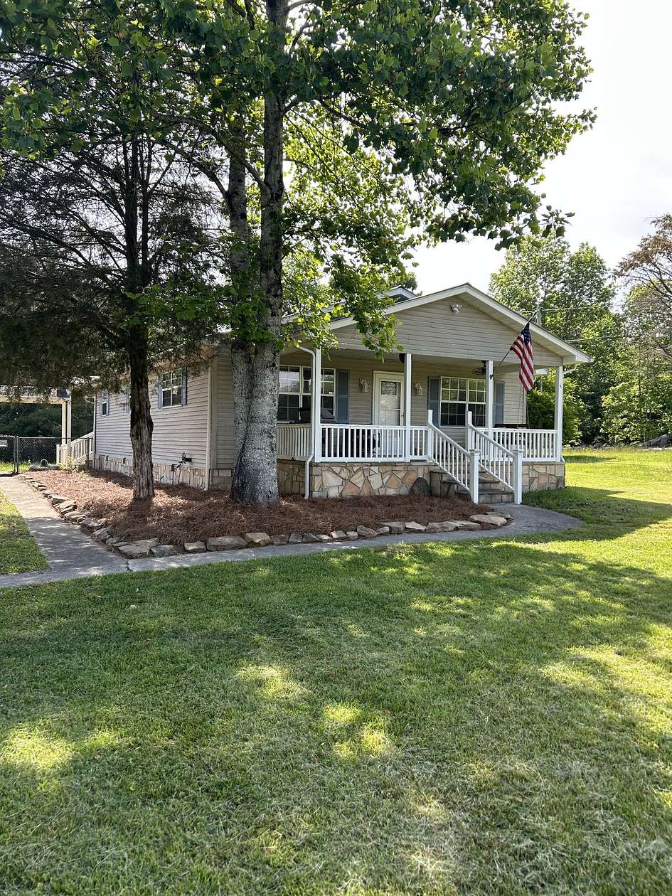 4.44 Acres of Land with Home for Sale in Crossville, Tennessee