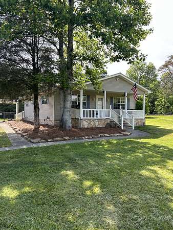 4.44 Acres of Land with Home for Sale in Crossville, Tennessee