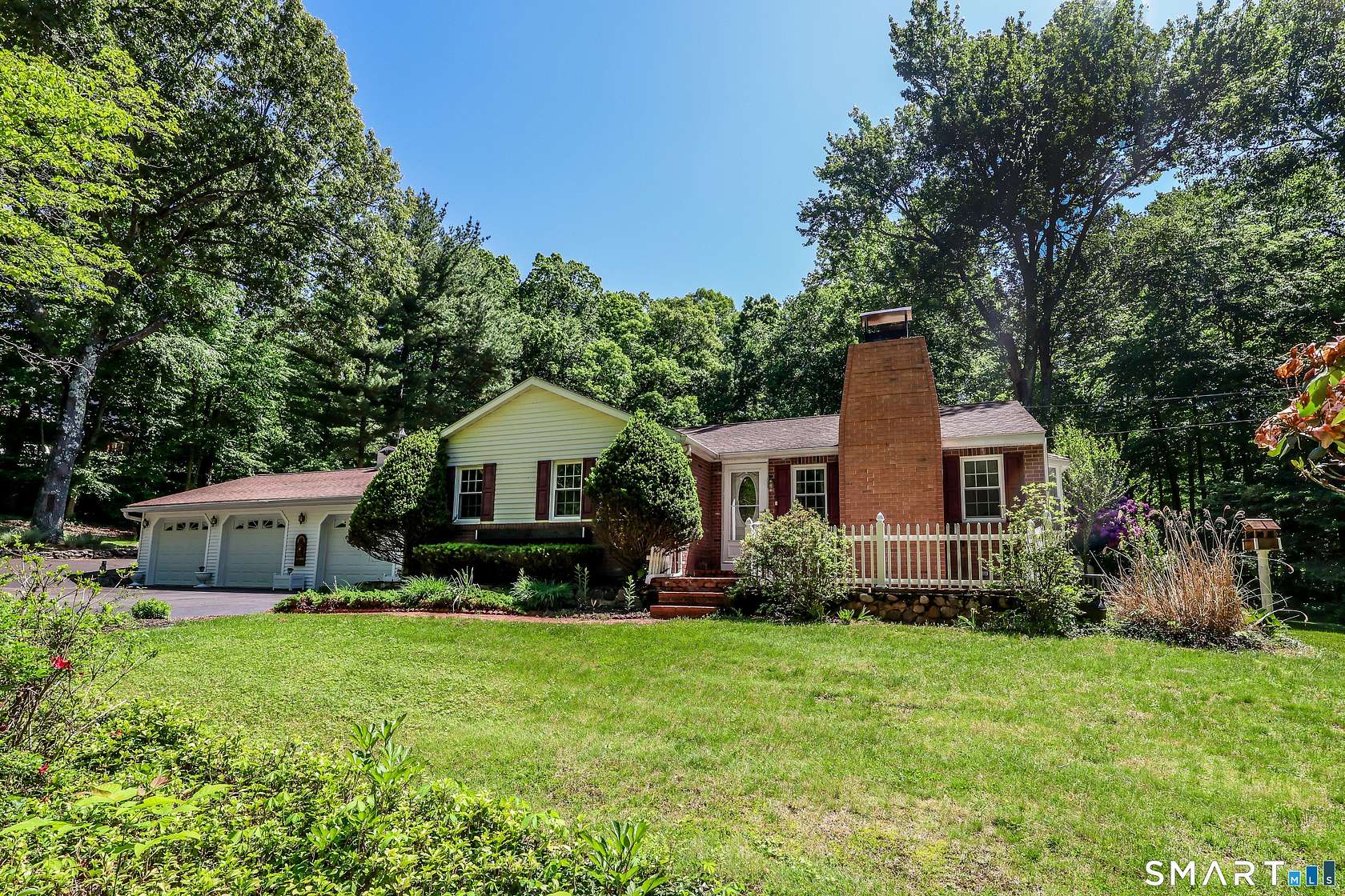 1.59 Acres of Land with Home for Sale in Southbury, Connecticut
