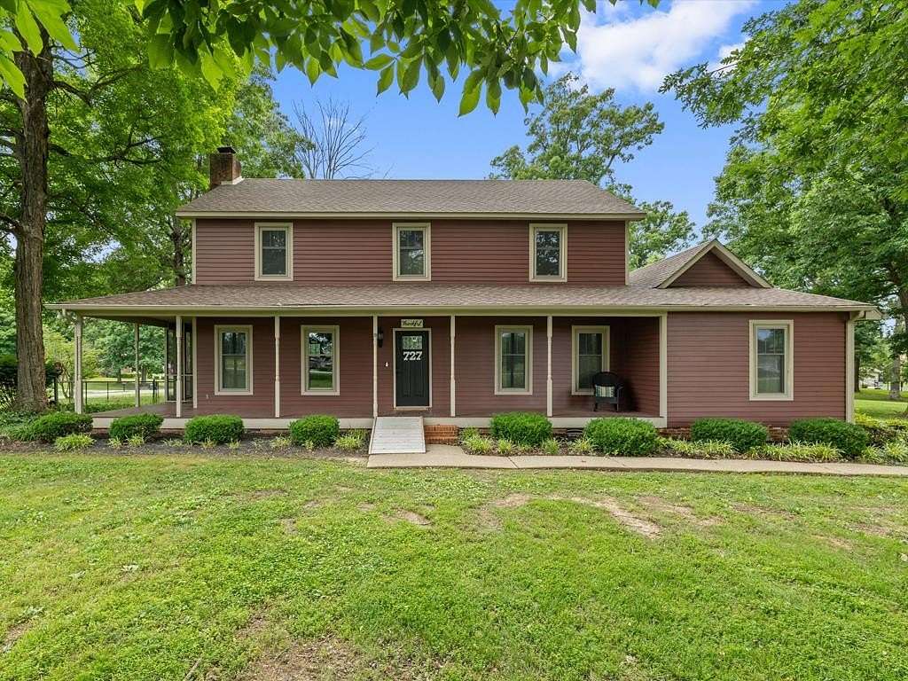 2.5 Acres of Land with Home for Sale in Madisonville, Kentucky