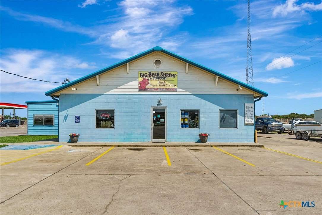 4.59 Acres of Improved Commercial Land for Sale in Port Lavaca, Texas