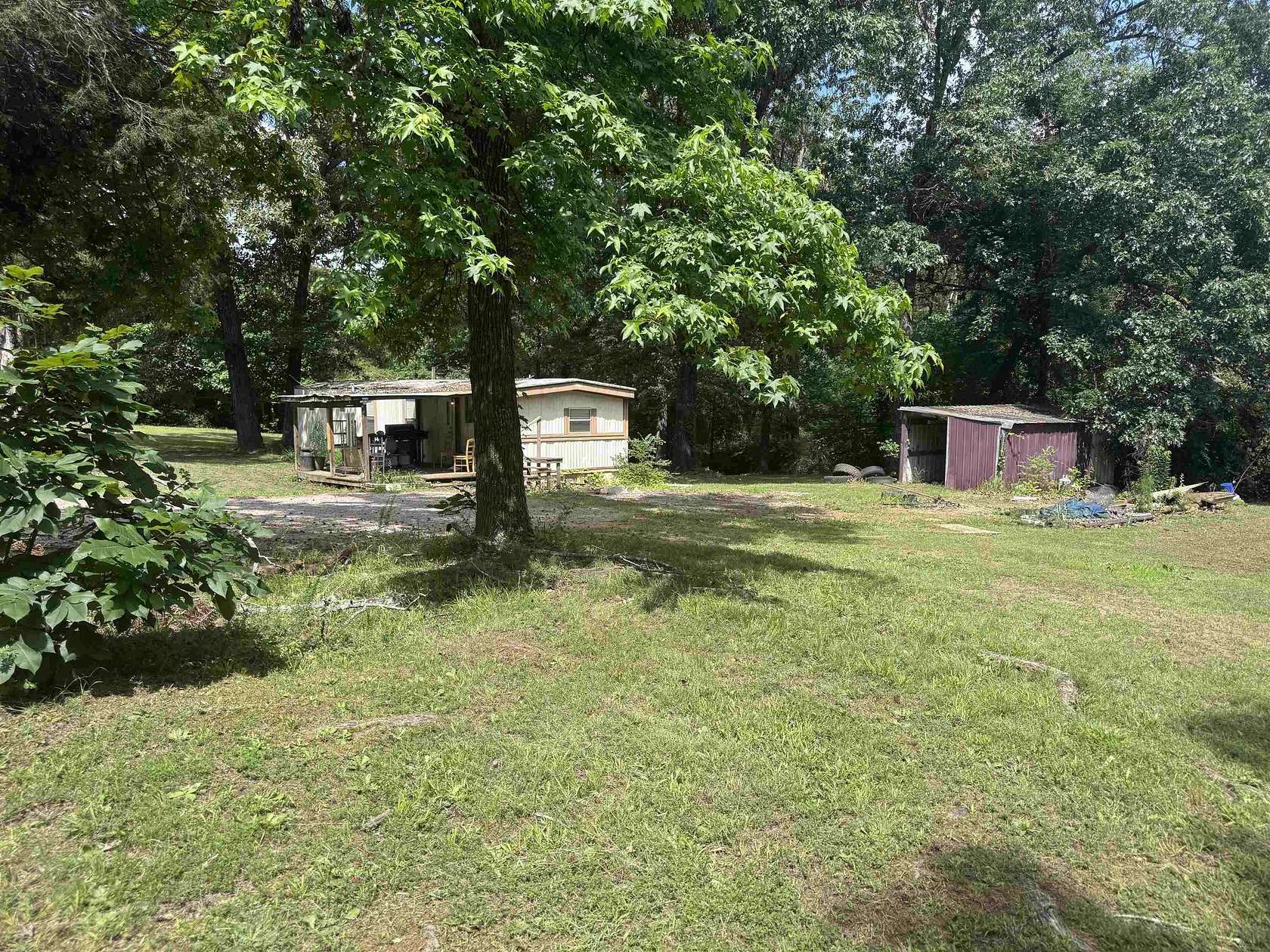 1 Acre of Land for Sale in Crump, Tennessee