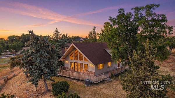 5 Acres of Land with Home for Sale in Eagle, Idaho