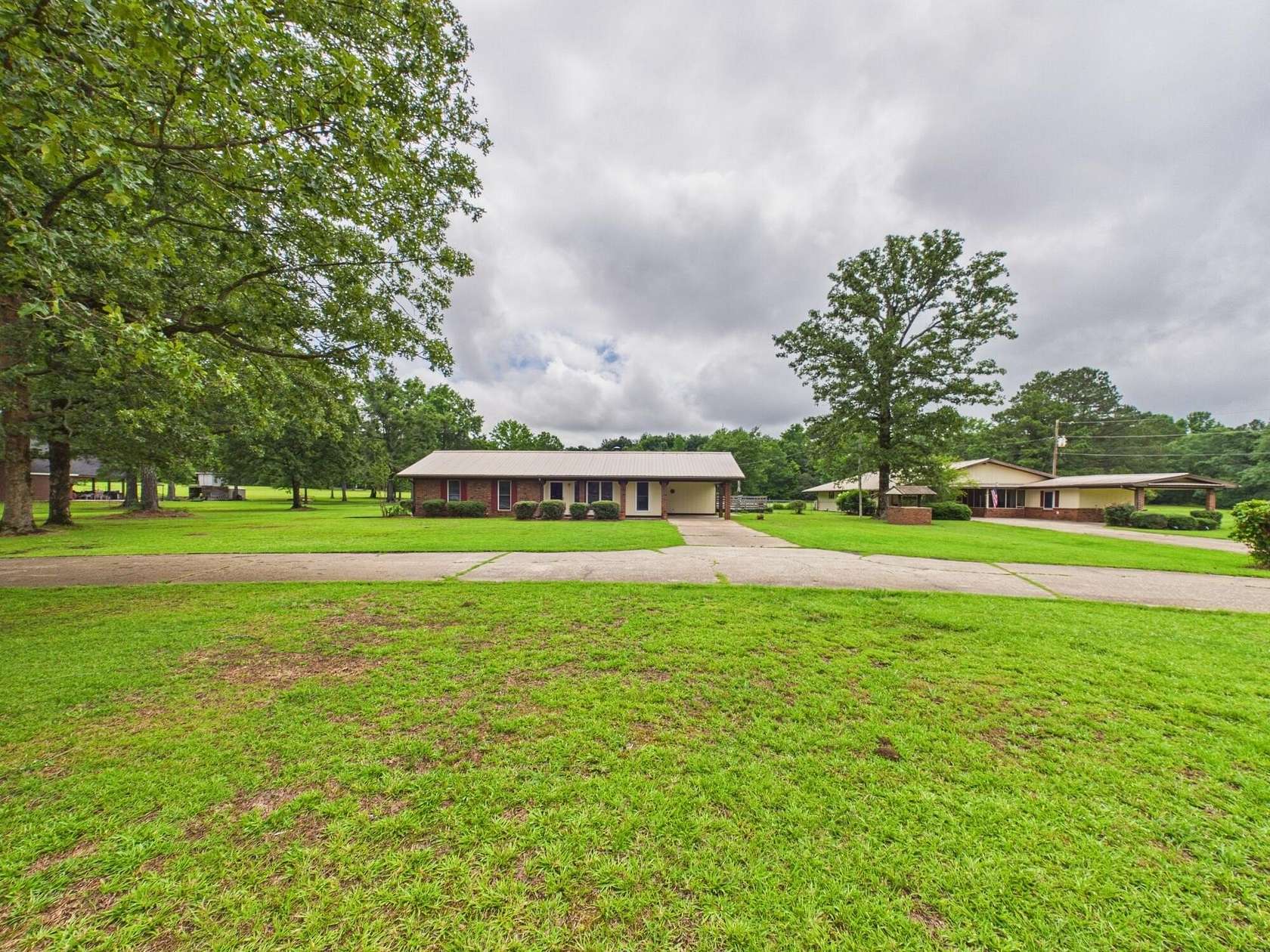 1.5 Acres of Land with Home for Sale in Columbus, Mississippi