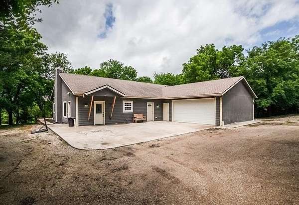 15.6 Acres of Land with Home for Sale in Quenemo, Kansas