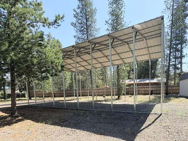 0.98 Acres of Residential Land for Sale in La Pine, Oregon