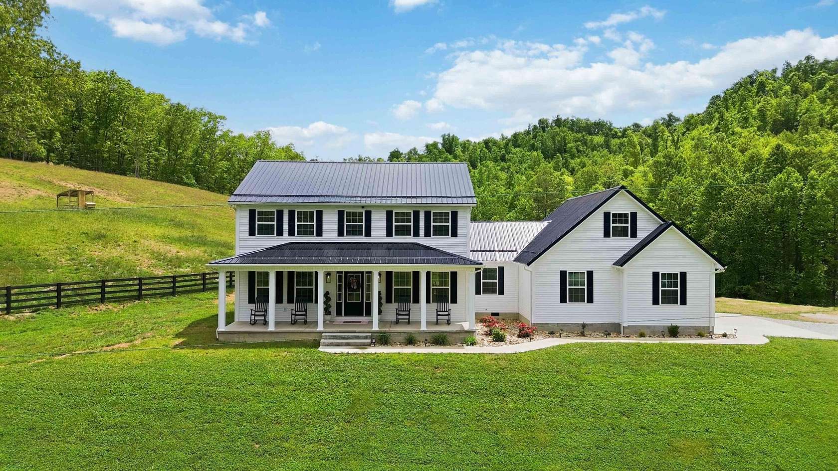 24 Acres of Land with Home for Sale in Manchester, Kentucky