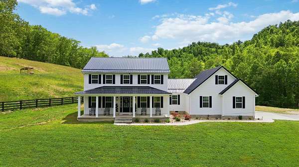 24 Acres of Land with Home for Sale in Manchester, Kentucky