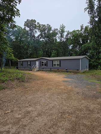 6.15 Acres of Land with Home for Sale in Birchwood, Tennessee