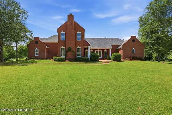 4.13 Acres of Land with Home for Sale in Madison, Mississippi