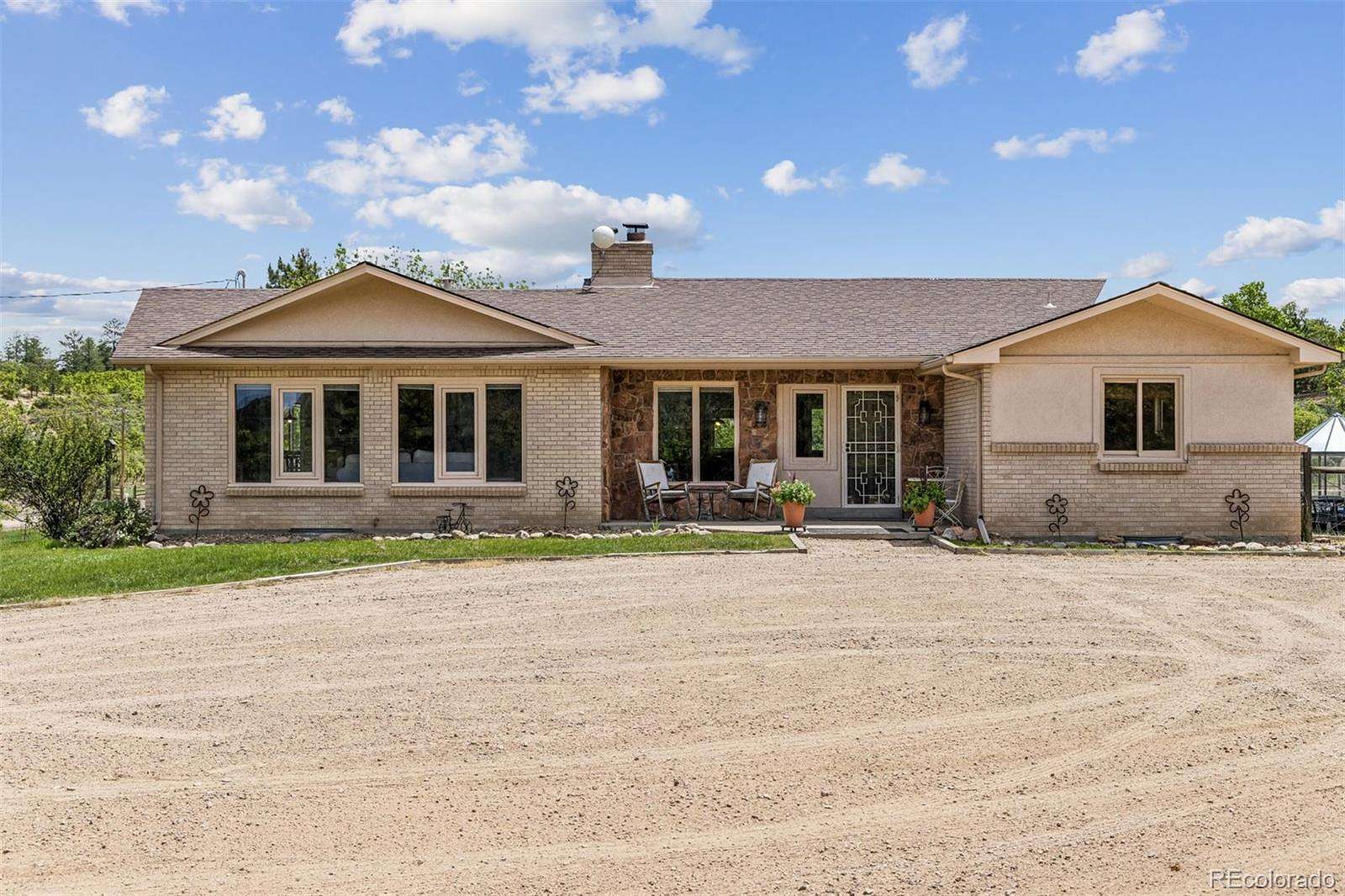 5.23 Acres of Land with Home for Sale in Sedalia, Colorado