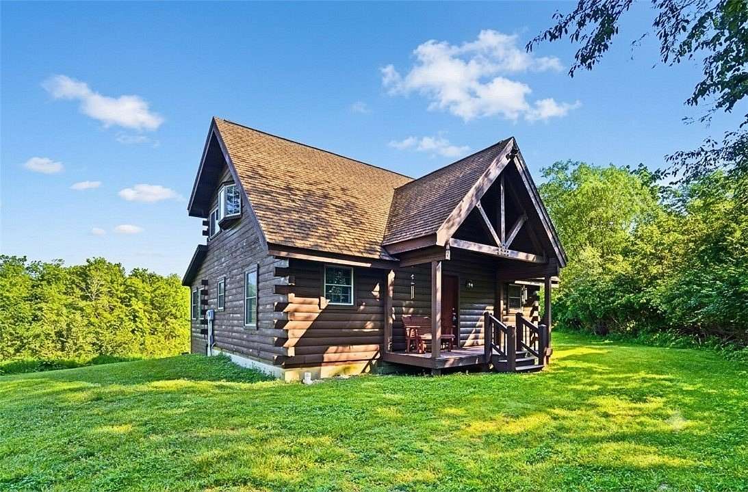 17 Acres of Recreational Land with Home for Sale in Hillsboro, Ohio
