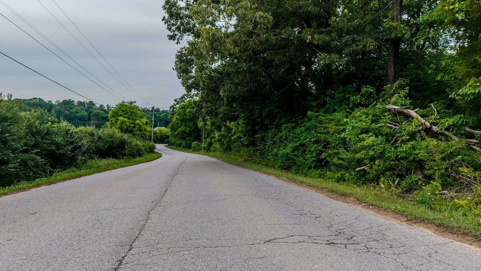 2 Acres of Residential Land for Sale in Friendsville, Tennessee