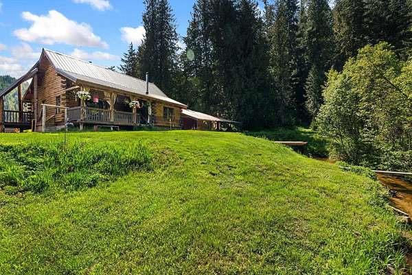 20 Acres of Land with Home for Sale in Newport, Washington