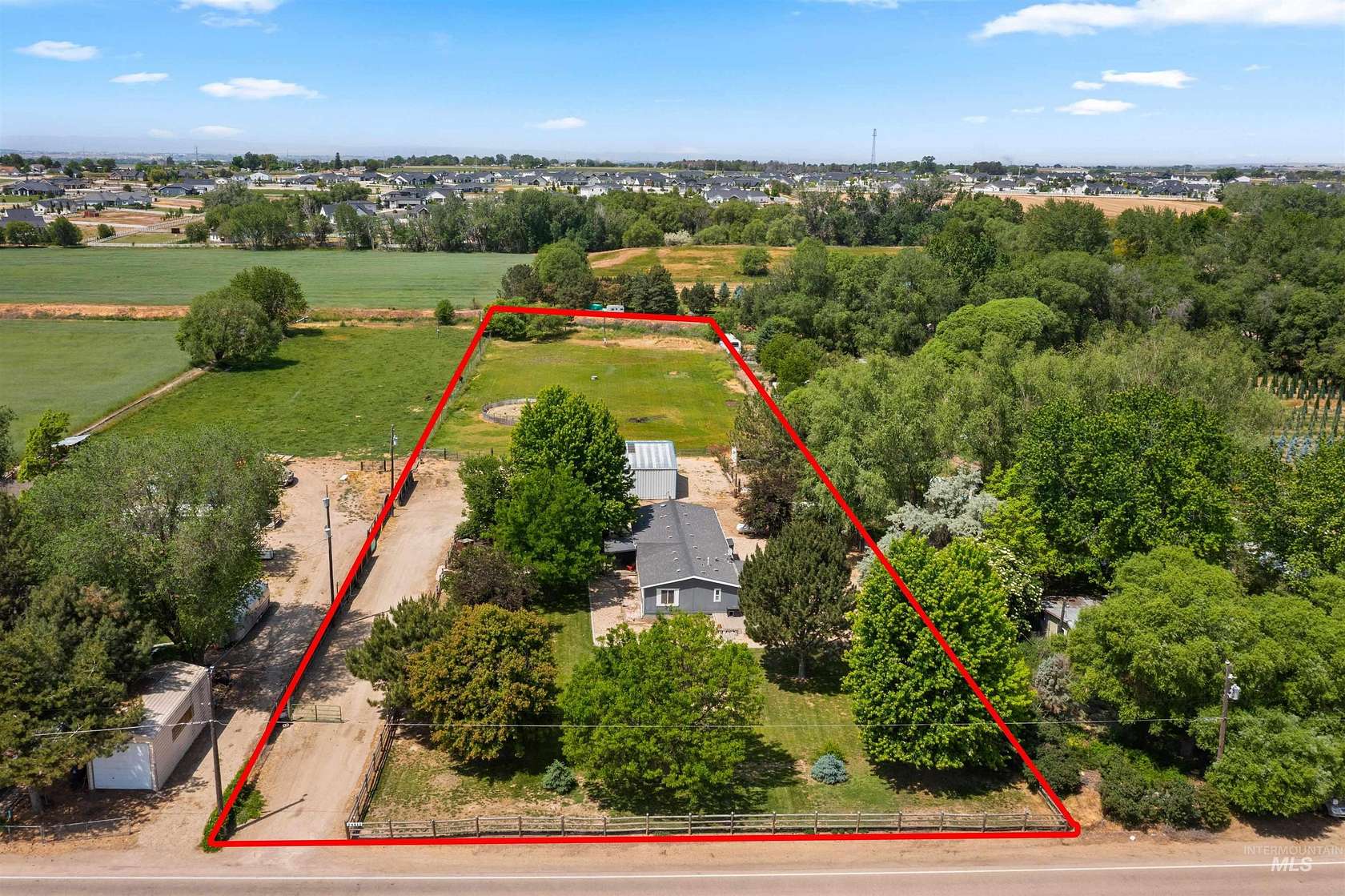 2.88 Acres of Land with Home for Sale in Caldwell, Idaho