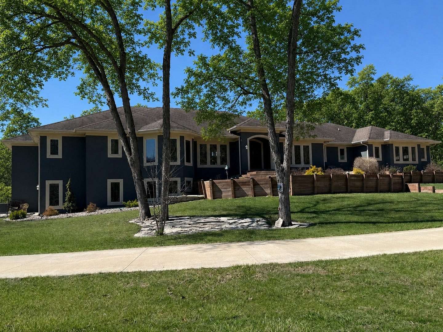 11 Acres of Land with Home for Sale in Marseilles, Illinois