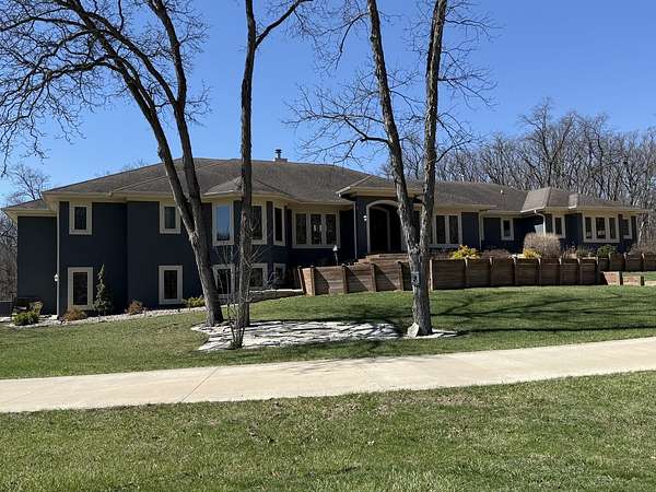 11 Acres of Land with Home for Sale in Marseilles, Illinois