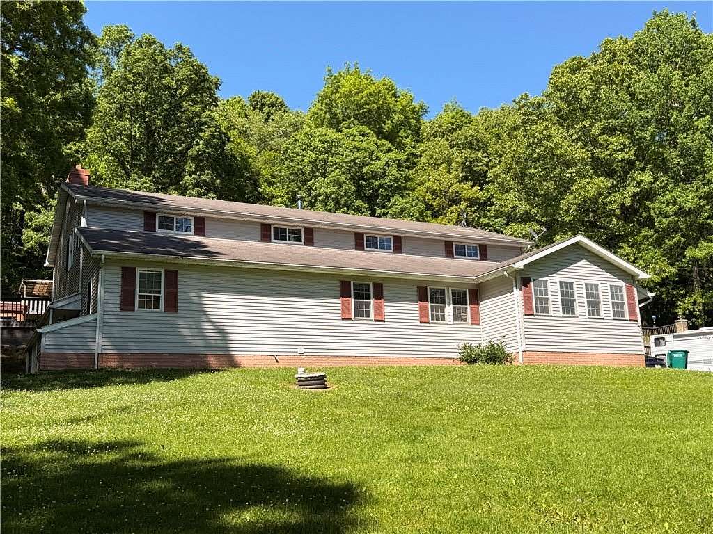 2.57 Acres of Land with Home for Sale in Mahoning Township, Pennsylvania
