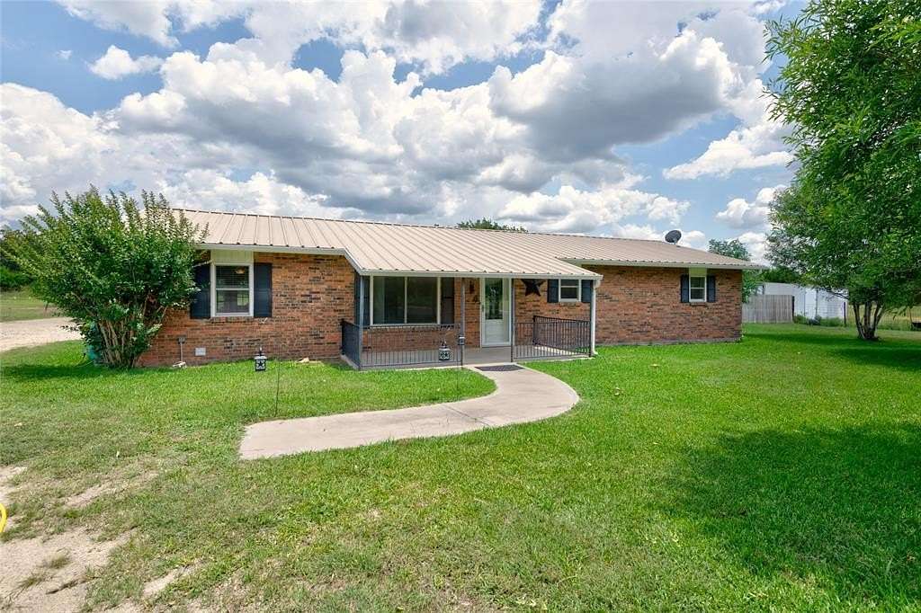 4.13 Acres of Land with Home for Sale in Clyde, Texas