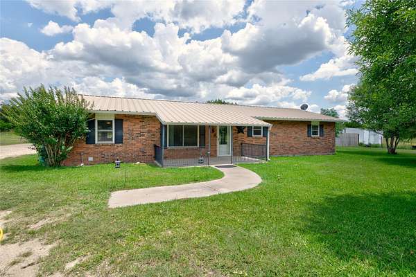 4.13 Acres of Land with Home for Sale in Clyde, Texas