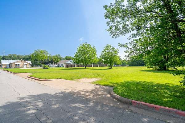 0.26 Acres of Commercial Land for Sale in Granbury, Texas