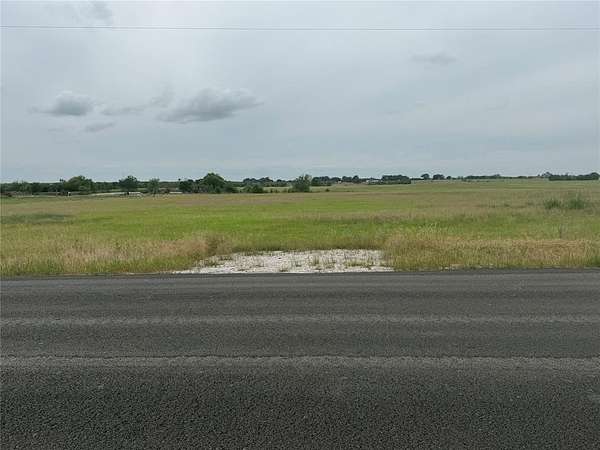12.7 Acres of Land for Sale in West, Texas