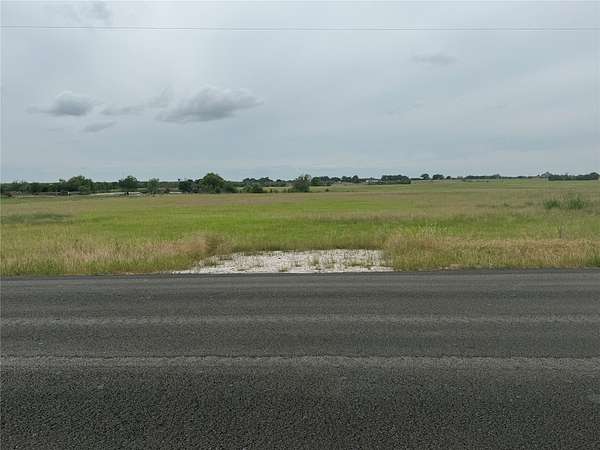 12.7 Acres of Land for Sale in West, Texas
