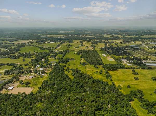 47.3 Acres of Land with Home for Sale in Kaufman, Texas