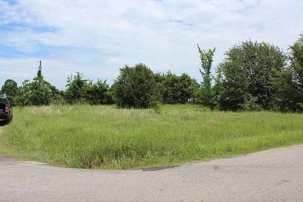 0.15 Acres of Residential Land for Sale in Gun Barrel City, Texas