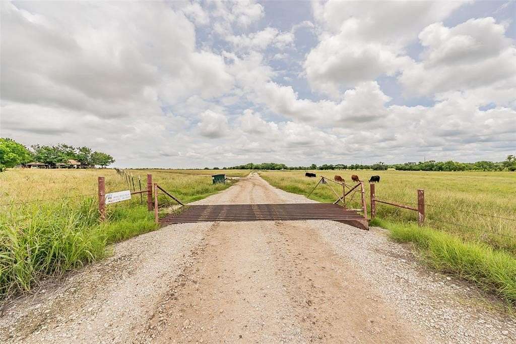 12.1 Acres of Recreational & Residential Land for Sale in New Fairview, Texas