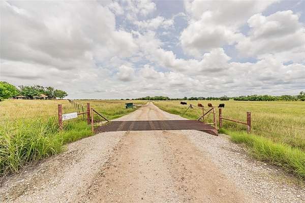 12.1 Acres of Recreational & Residential Land for Sale in New Fairview, Texas