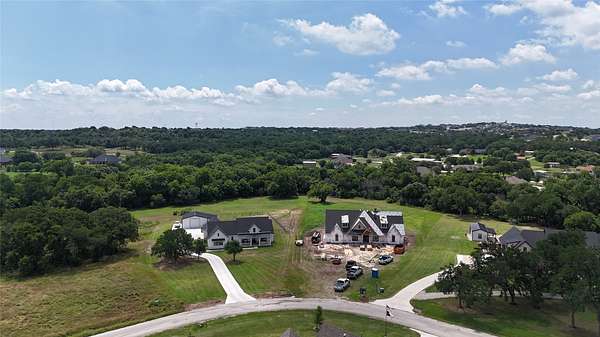 2.53 Acres of Land with Home for Sale in Weatherford, Texas