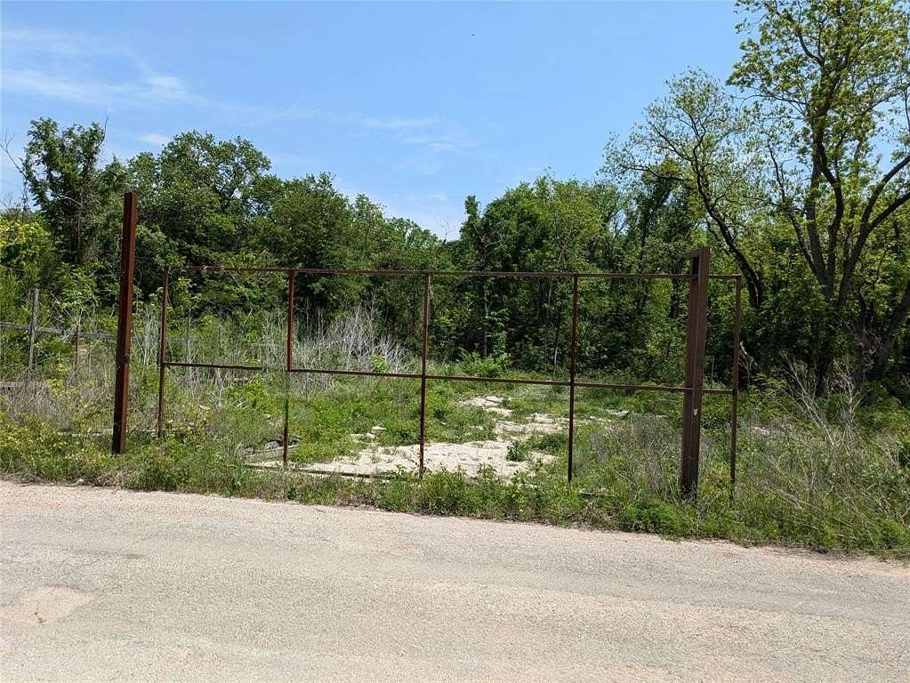 0.13 Acres of Commercial Land for Sale in Dallas, Texas
