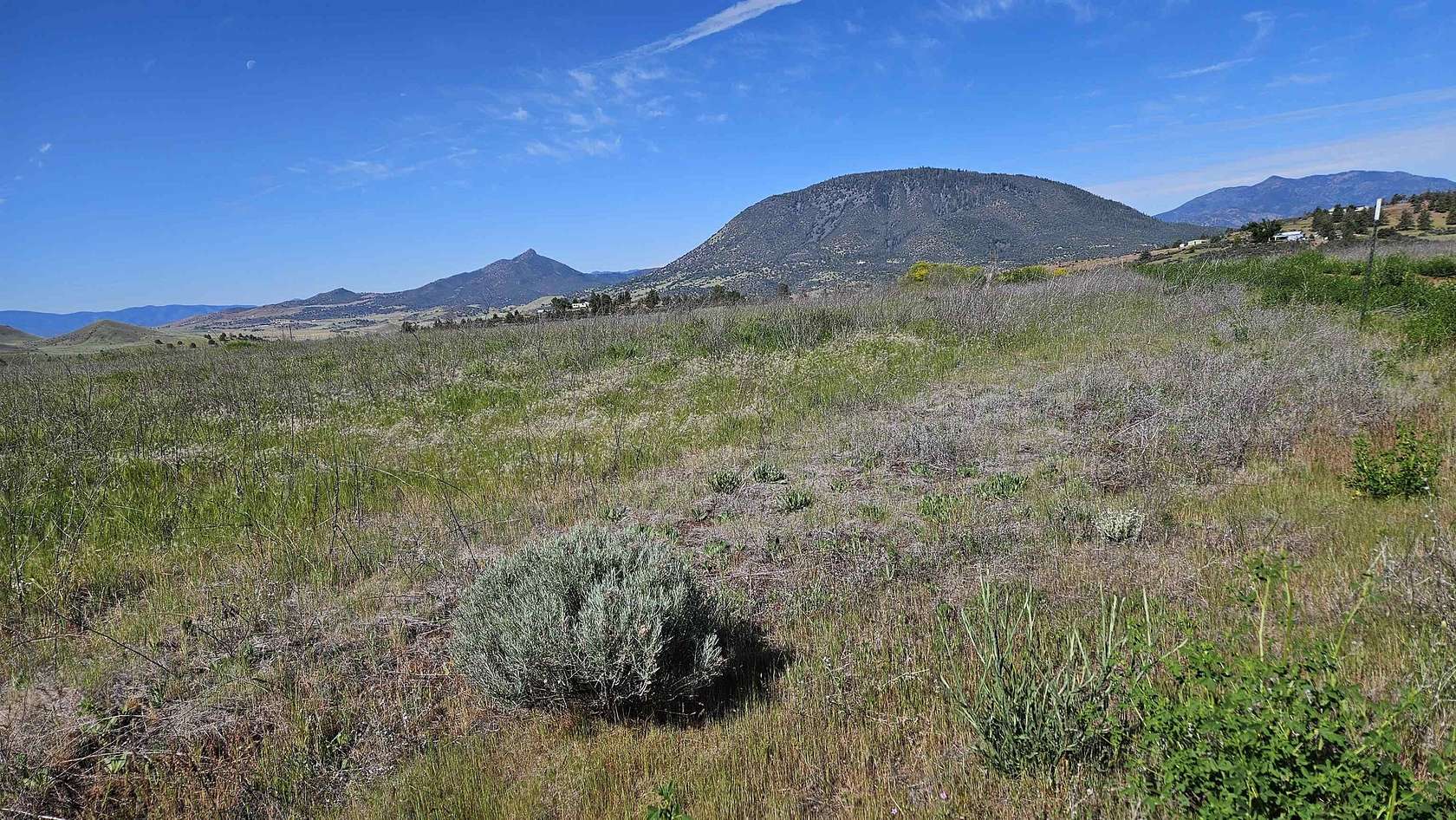 7 Acres of Residential Land for Sale in Montague, California