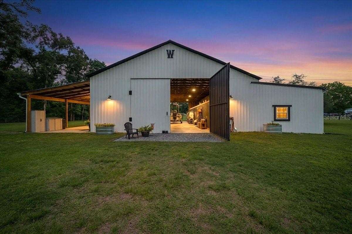 3 Acres of Land with Home for Sale in Ocala, Florida