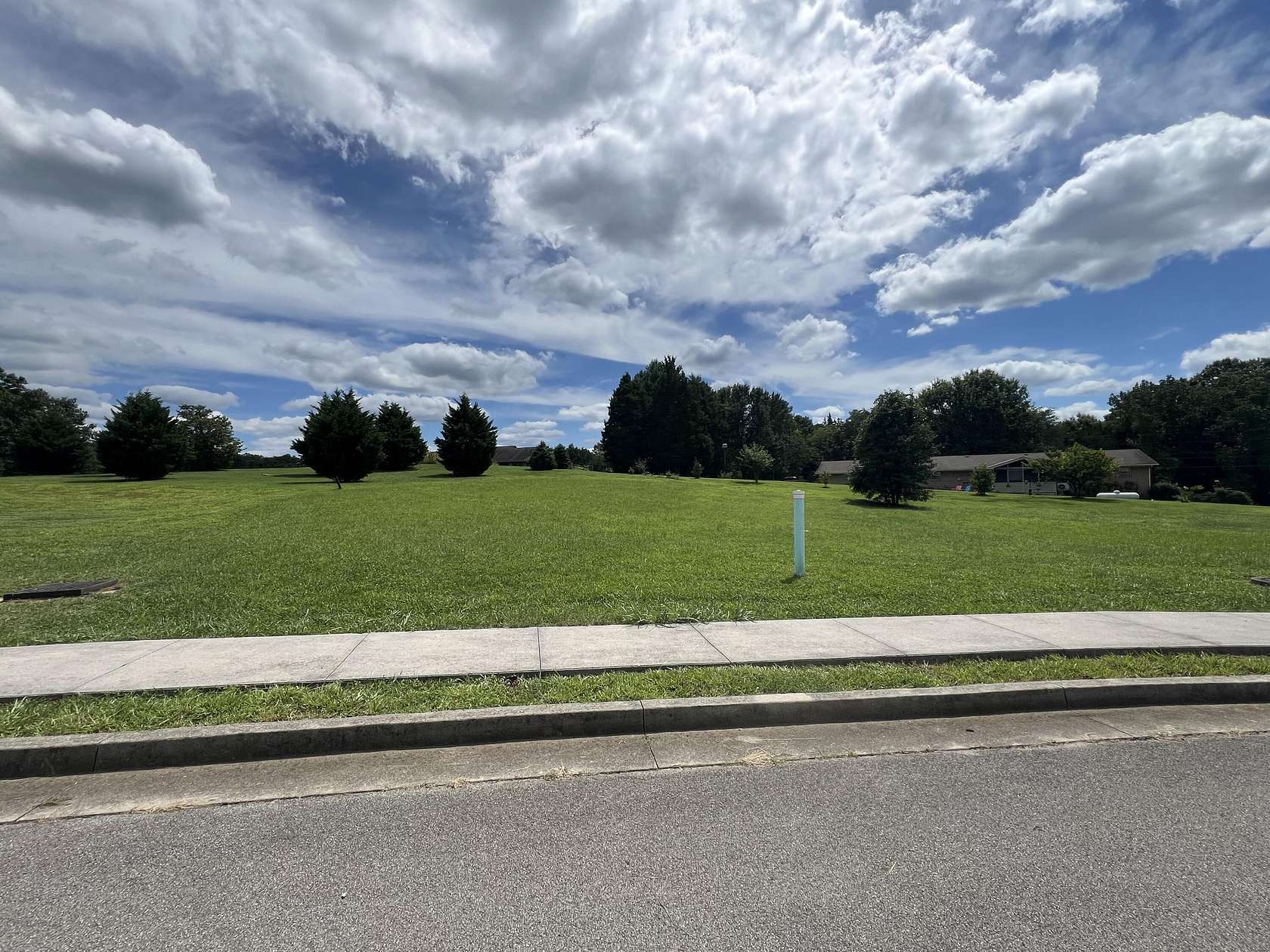 0.36 Acres of Residential Land for Sale in Morristown, Tennessee