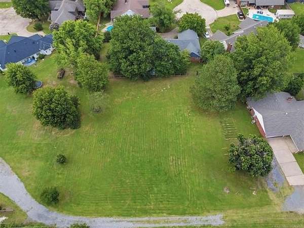 0.49 Acres of Residential Land for Sale in Muskogee, Oklahoma