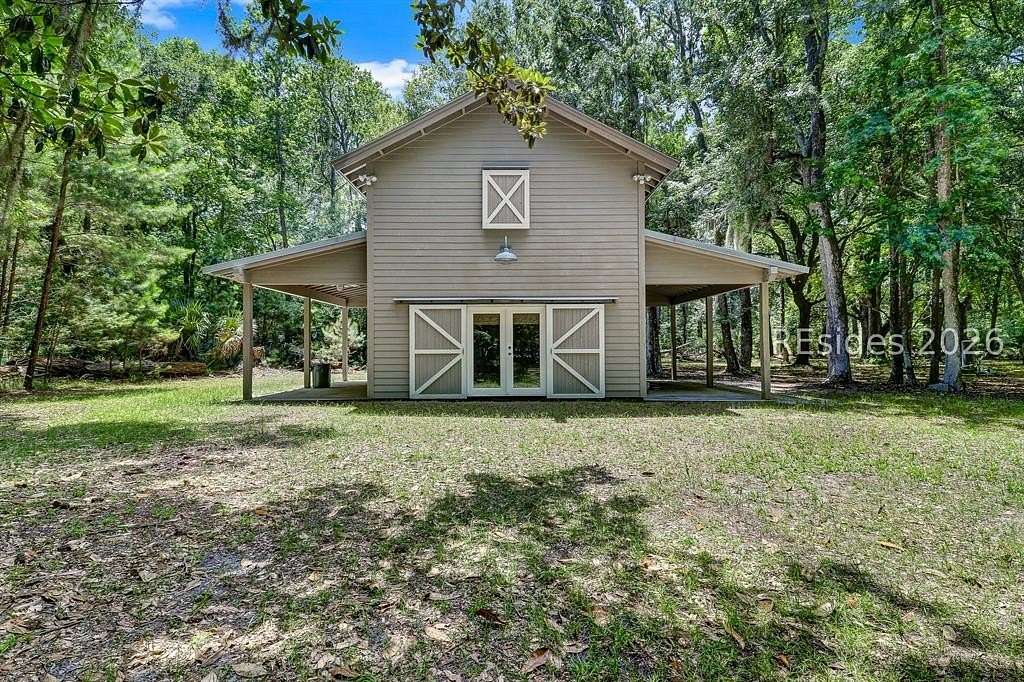 2.16 Acres of Land with Home for Sale in Daufuskie Island, South Carolina