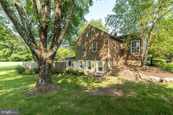 4 Acres of Land with Home for Lease in New Hope, Pennsylvania