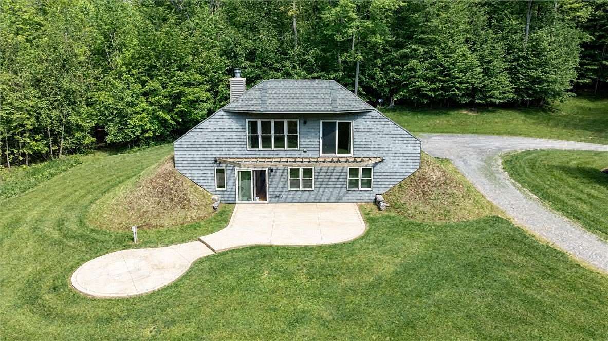 11.8 Acres of Recreational Land with Home for Sale in Rochester, New York