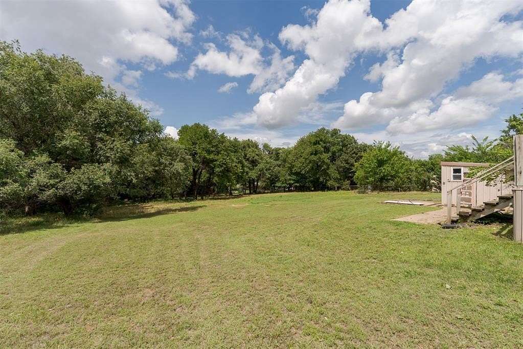 1.86 Acres of Land with Home for Sale in Edmond, Oklahoma