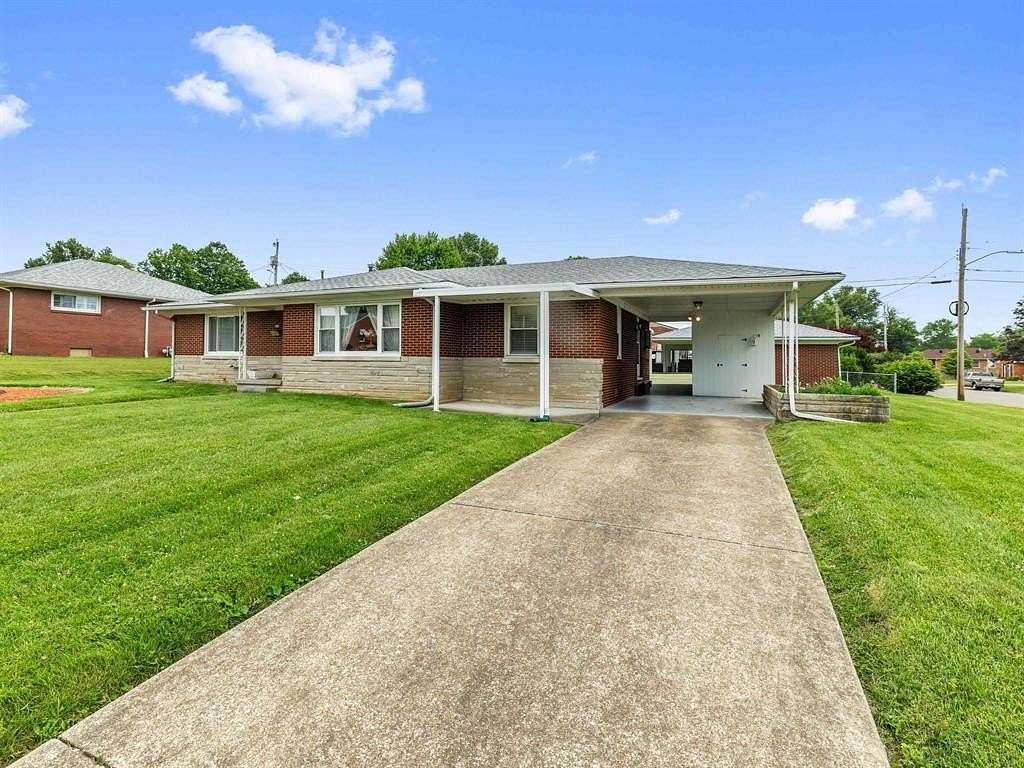 12 Acres of Land with Home for Sale in Owensboro, Kentucky
