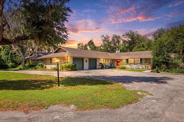 6.5 Acres of Land with Home for Sale in Sarasota, Florida