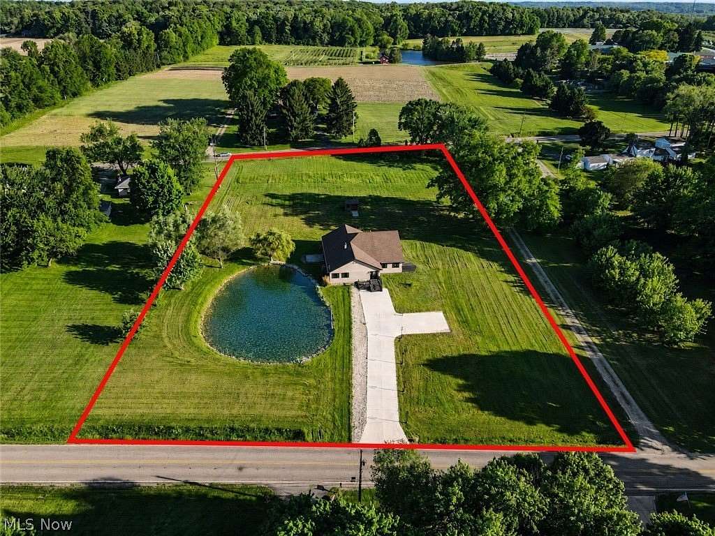 2.78 Acres of Land with Home for Sale in Canfield, Ohio
