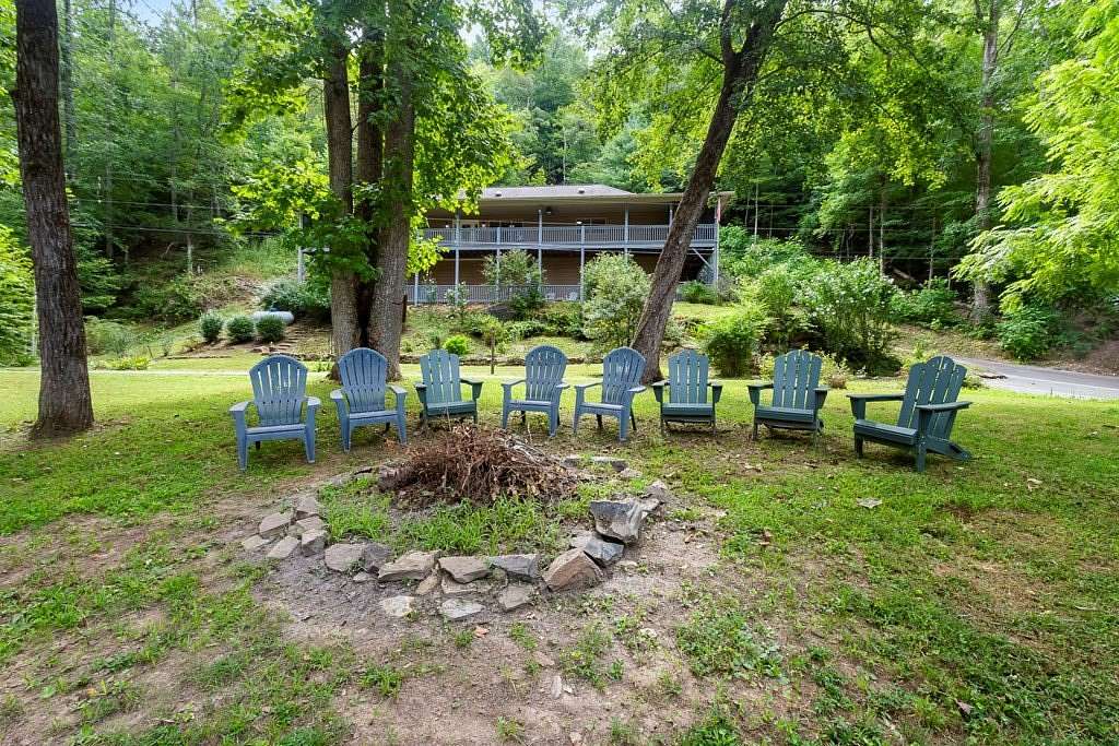 1.72 Acres of Land with Home for Sale in Hayesville, North Carolina